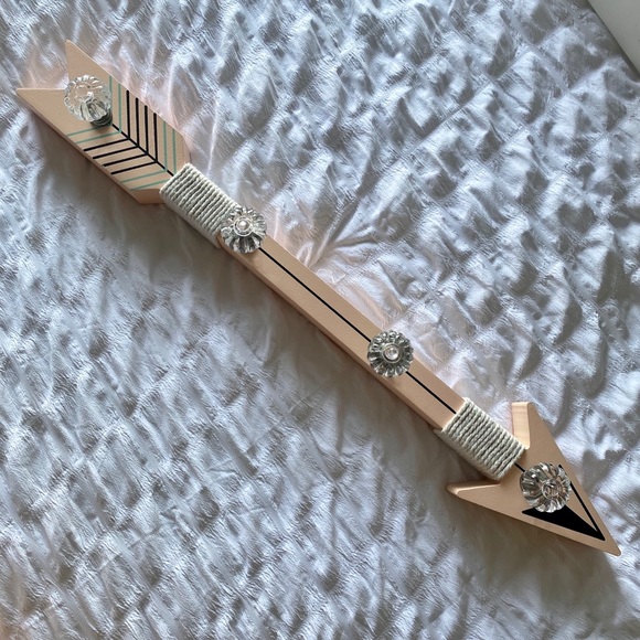 Other - Jewelry Organizer Necklace Holder Arrow Display
